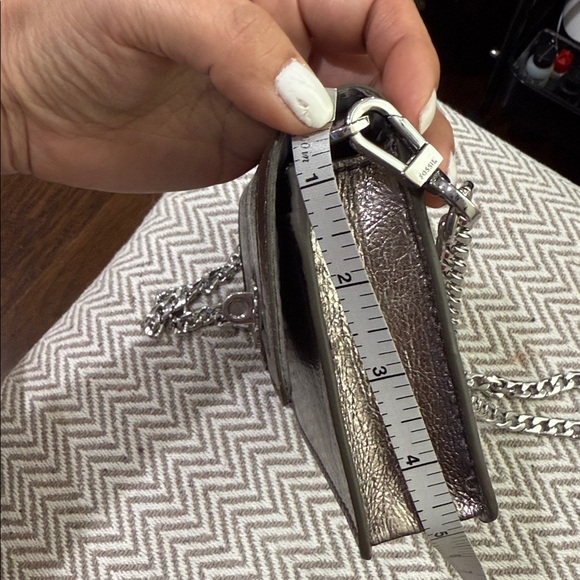 Fossil Metallic Silver Chain Shoulder Bag - Picture 6 of 6